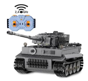 JAM402894 - Radio-controlled TIGER tank - Bricks - 925 pieces