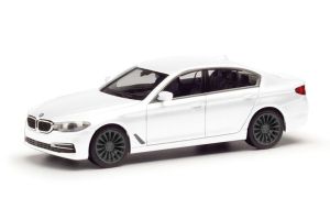 HER420372-002 - BMW 5 Limo white