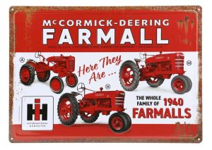 42051 - Metal sign for the FARMALL family, 1940 - 43x30 cm