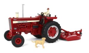 ERT44380 - INTERNATIONAL 1256 with rear mower driver and animals - Big Farm