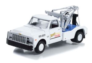 GREEN44965-B - CHEVROLET C-30 Dually Wrecker JERRYS Towing 1969 from the FALL GUY series under blister