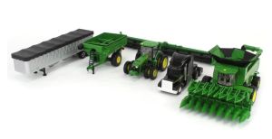 ERT45955 - JOHN DEERE harvesting set - 8R 370 tractor with trailer - X9 1100 combine harvester and trailer truck