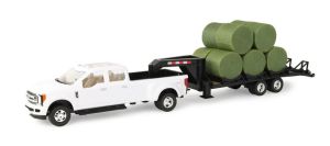 ERT46631 - FORD F-350 with gooseneck trailer and bales