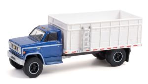 GREEN45130A - CHEVROLET C-70 1980 4x2 carrier with SD TRUCK grain trailer in blister