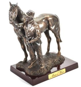 ATL4652113 - Racehorse statue – Man o'war