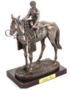 ATL4652120 - Racehorse statue – Seattle slew