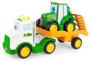 T47207 - Johnny and his tow truck