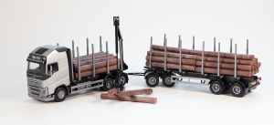 EMEK70301 - VOLVO FH16 6x4 grey rigid with 2+2 axles timber transport trailer