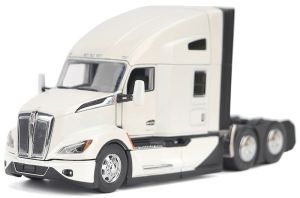 DCM71119 - KENWORTH T680 6x4 with sleeper (pearl white)