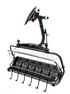 JC86503 - Black and red 6-seater chairlift