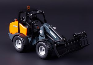 IMC99-10104 - Wheel loader DOOSAN DL 80 TL with forks