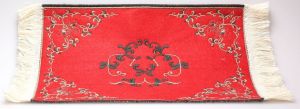 AKI0176 - Red carpet for miniature dollhouse dimension 24 x 15 cm
