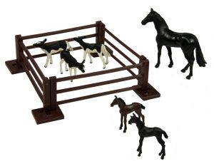 BRI43267 - Set of 6 animals with enclosure - COMING SOON