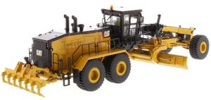 DCM85552 - CATERPILLAR 24M grader with driver ripper and metal box