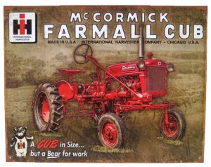 DE-TIN2132 - Metal sign McCORMICK Farmall Club - 40.5x31.8 cm
