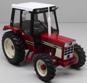 REP196 - INTERNATIONAL IH 745 S with opening bonnet and removable weight