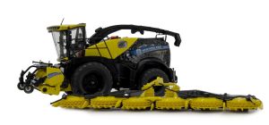 MAR2202-01 - NEW HOLLAND FR780 Demo Tour Italy - Limited to 333 copies.