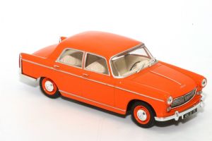 ODE079 - PEUGEOT 404 Saloon 1960 Orange