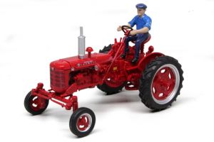 REP174 - FARMALL Super FC with driver (1953)