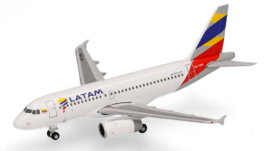HER538770 - AIRBUS A319 LATAM Airlines Ecuador Ecuador Flag livery