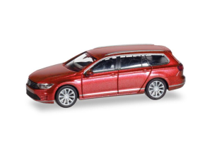 HER038980-002 - VOLKSWAGEN Passat Variant GTE metallic orange