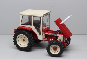 REP199 - INTERNATIONAL 554 4x4 With cabin
