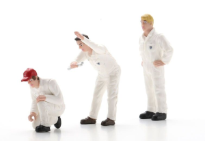 SCH32U00023 - SCHLUTER mechanic figurines