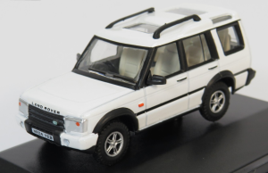 OXF76LRD2004 - LAND ROVER Discovery 2 Chawton white