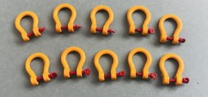 YCC635-2 - 10 Shackles - 150/200 Tons Yellow - In miniature