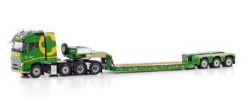 WSI01-4200 - VOLVO FH4 Globetrotter 8x4 with 3 axles ZWATRA low loader carrier