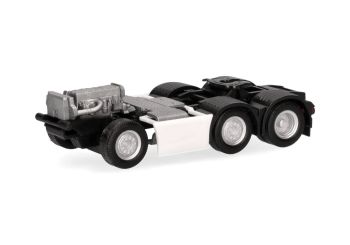 HER086011 - IVECO S-WAY chassis 6x2 - 2 pieces to assemble