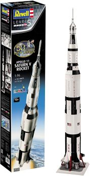 REV03704 - Apollo 11 Saturn V Rocket with Buildable Paint