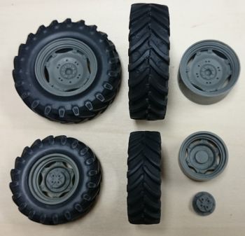 ART04261 - 4 tractor wheels - Front 45mm - Rear 56mm