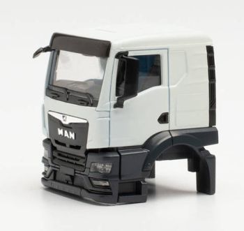 HER085410 - Cab of MAN TGS TN