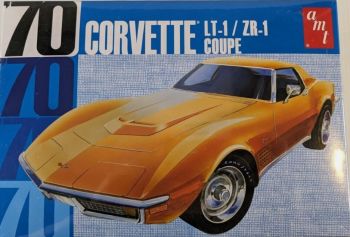 AMT1097/12 - CHEVROLET Corvette LT-1/ZR-1 to assemble and paint