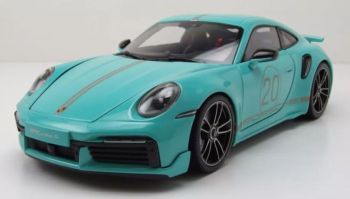 MNC113069077 - PORSCHE 911 Turbo S Coupe Sport design 2021 green