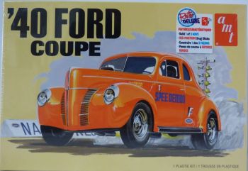 AMT1141M/12 - FORD Coupé V8 1940 to assemble and paint