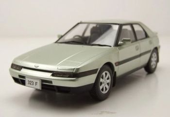 WBXWB124259 - 1989 Mazda 323F (light green)