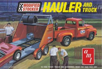 AMT1310/12 - FORD Pick-up with GULF car trailer to assemble and paint