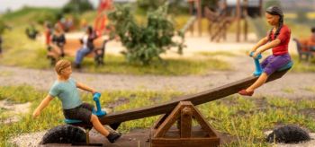 NOC13400 - Rocking swing with micro-movement - 5.6 x 4.5 x 5.5 cm