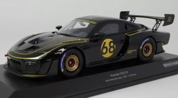 MNC155067568 - PORSCHE 935/19 2020 Black with gold stripes
