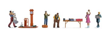 NOC16280 - 5 Themed Figurines and Accessories - Flea Market