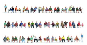 NOC18402 - Set of 60 seated figure figurines