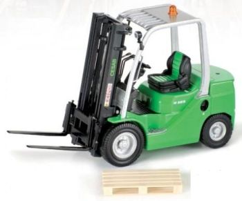 ROS00147 - Forklift CESAB M325 Avec 1 palette Ech:1/23