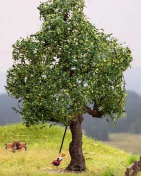 NOC21769 - Tree with micro-movement and swing