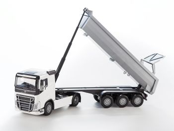 EMEK22352 - VOLVO FH16 4x2 white with 3-axle tipper