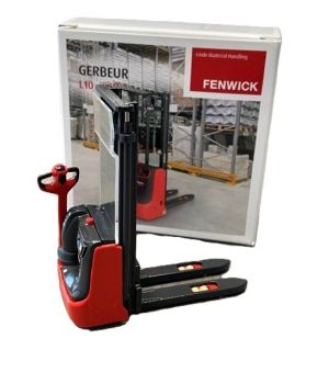 CON2637/01 - FENWICK L10/12 Stacker