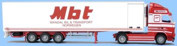 AWM71284 - VOLVO FH12 Globetrotter 4x2 With refrigerated trailer 3 Axles "MBT" Scale: 1/87
