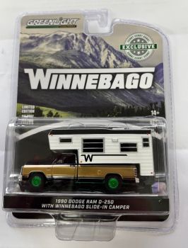 GREEN30410-VERT - DODGE Ram D-250 Royal SE, Black, 1990, with green rims and Winnebago camper, WIKKEBAGO series, still in blister pack