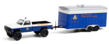 GREEN32220-C - CHEVROLET M1008 with trailer 1987 New York Communications in Blister Pack